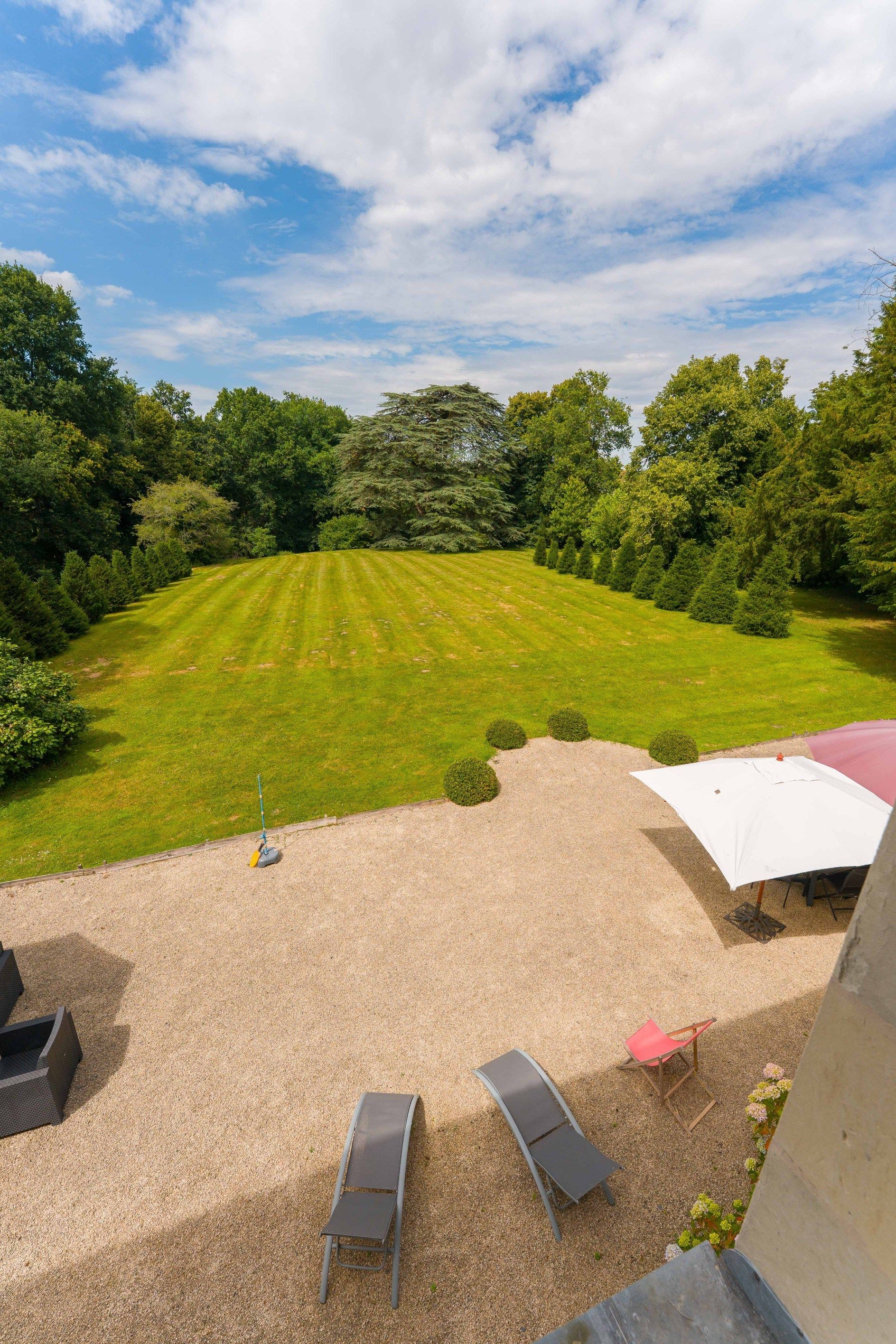 maison 8 Pièces en vente sur GRANDCHAMP DES FONTAINES (44119)