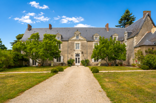 Sale House Grandchamp-des-Fontaines 8&nbsp;Rooms 490&nbsp;m²