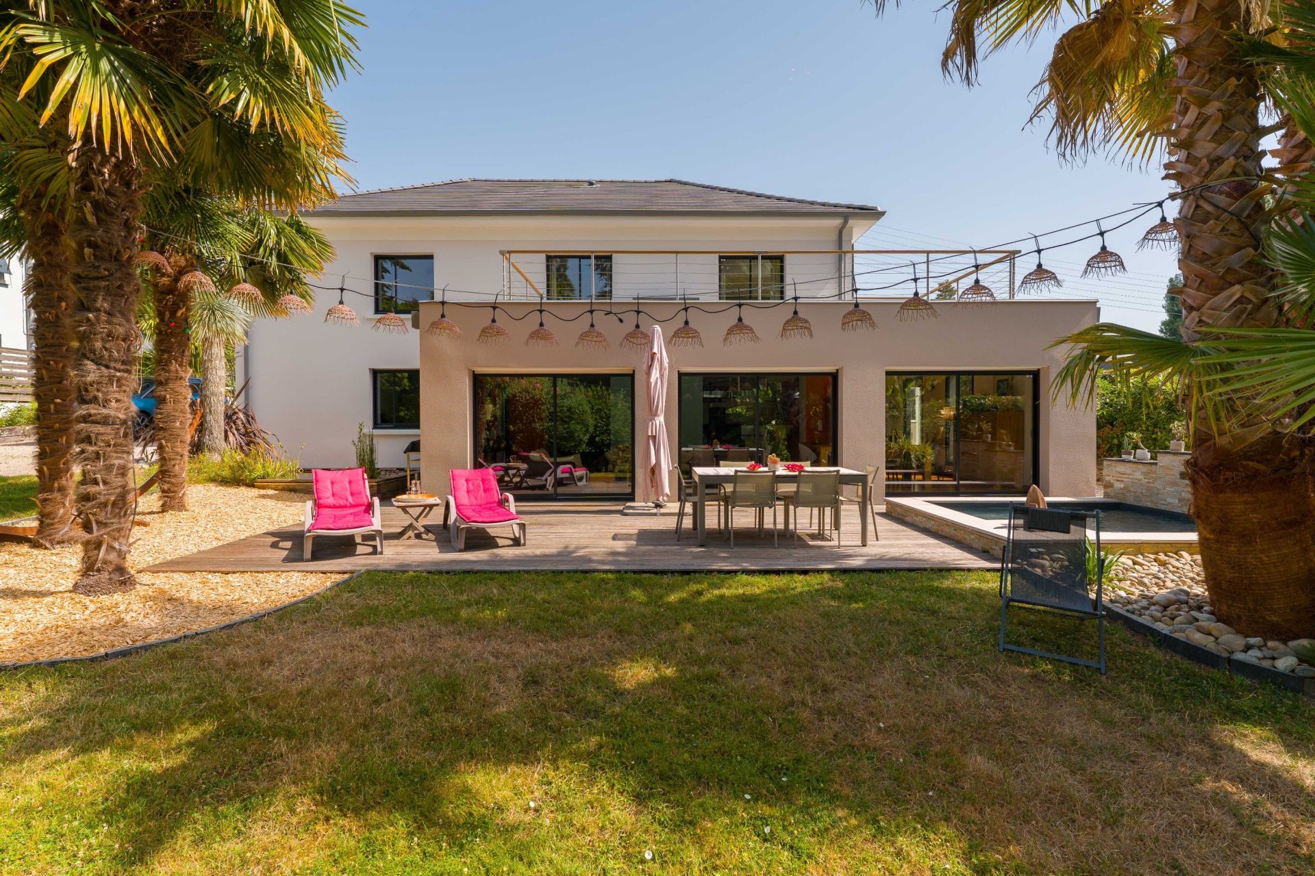 house 9 Rooms for sale on NANTES (44300)