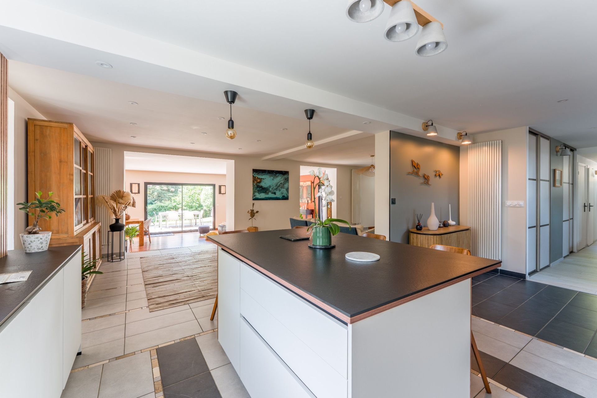 house 9 Rooms for sale on NANTES (44300)