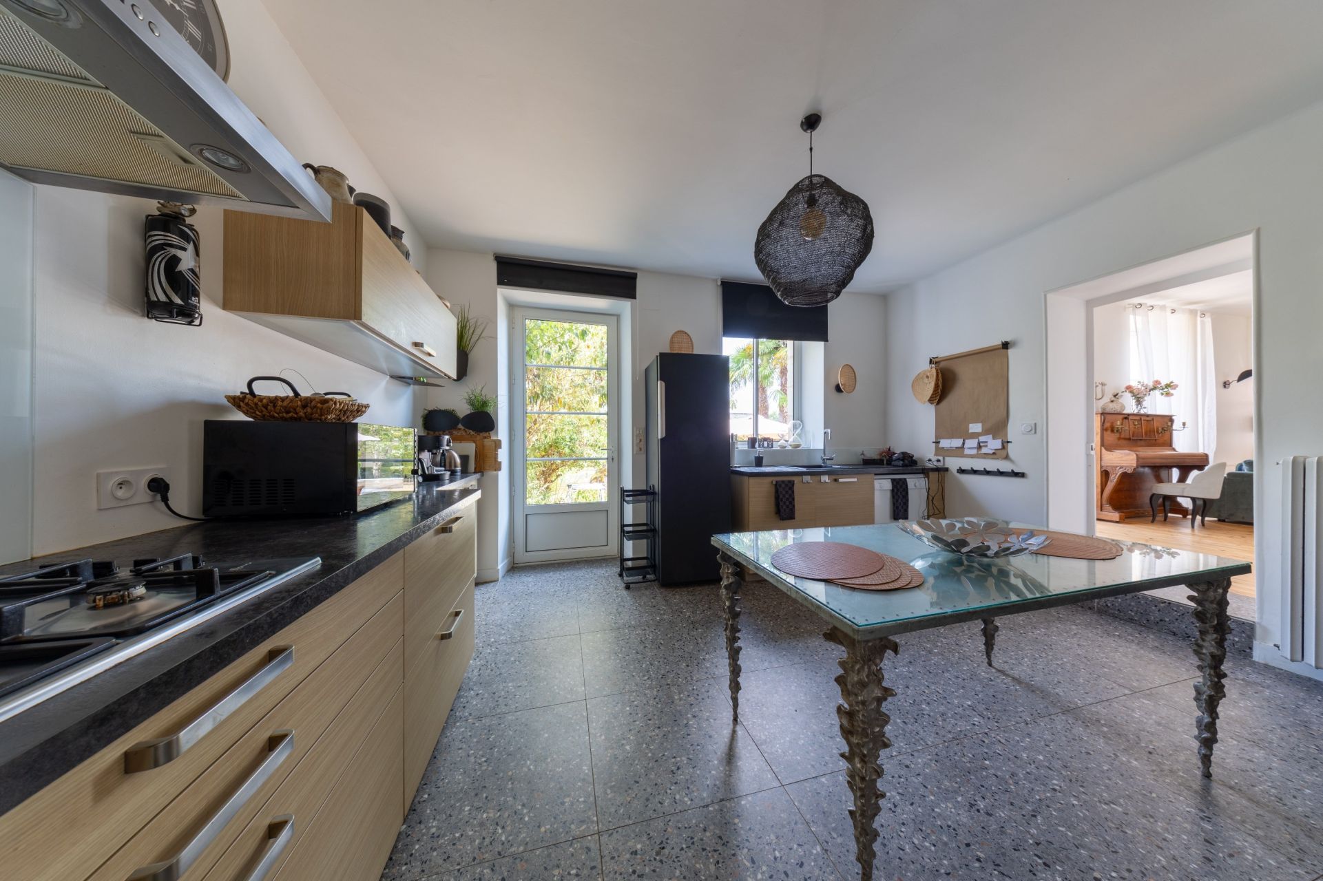 mansion 6 Rooms for sale on LUCON (85400)
