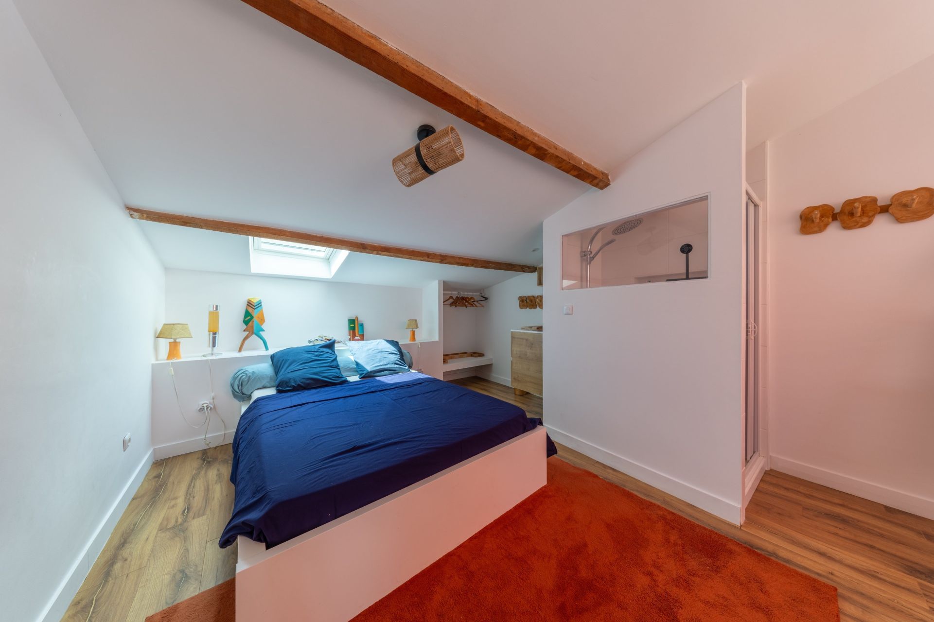 mansion 6 Rooms for sale on LUCON (85400)