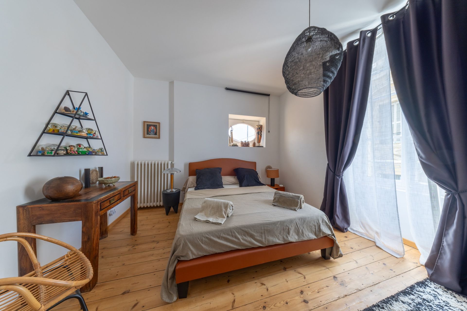 mansion 6 Rooms for sale on LUCON (85400)