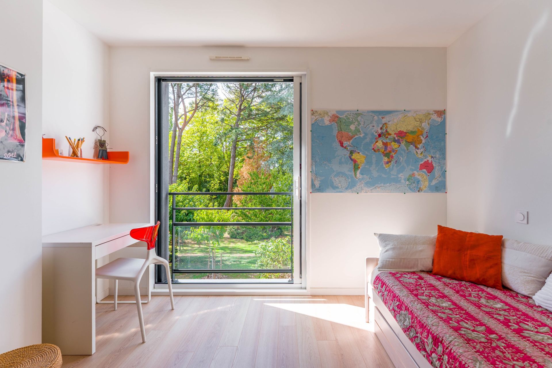 house 6 Rooms for sale on VERTOU (44120)
