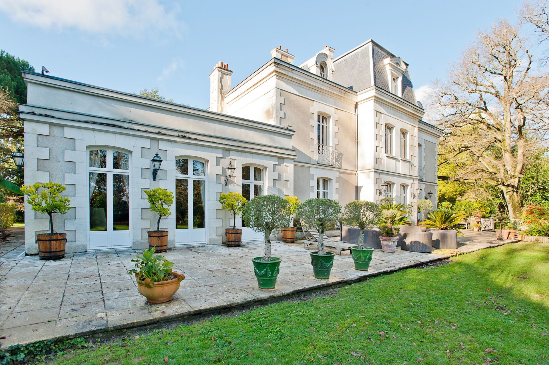 maison de maître 21 Pièces en vente sur LA CHAPELLE SUR ERDRE (44240)