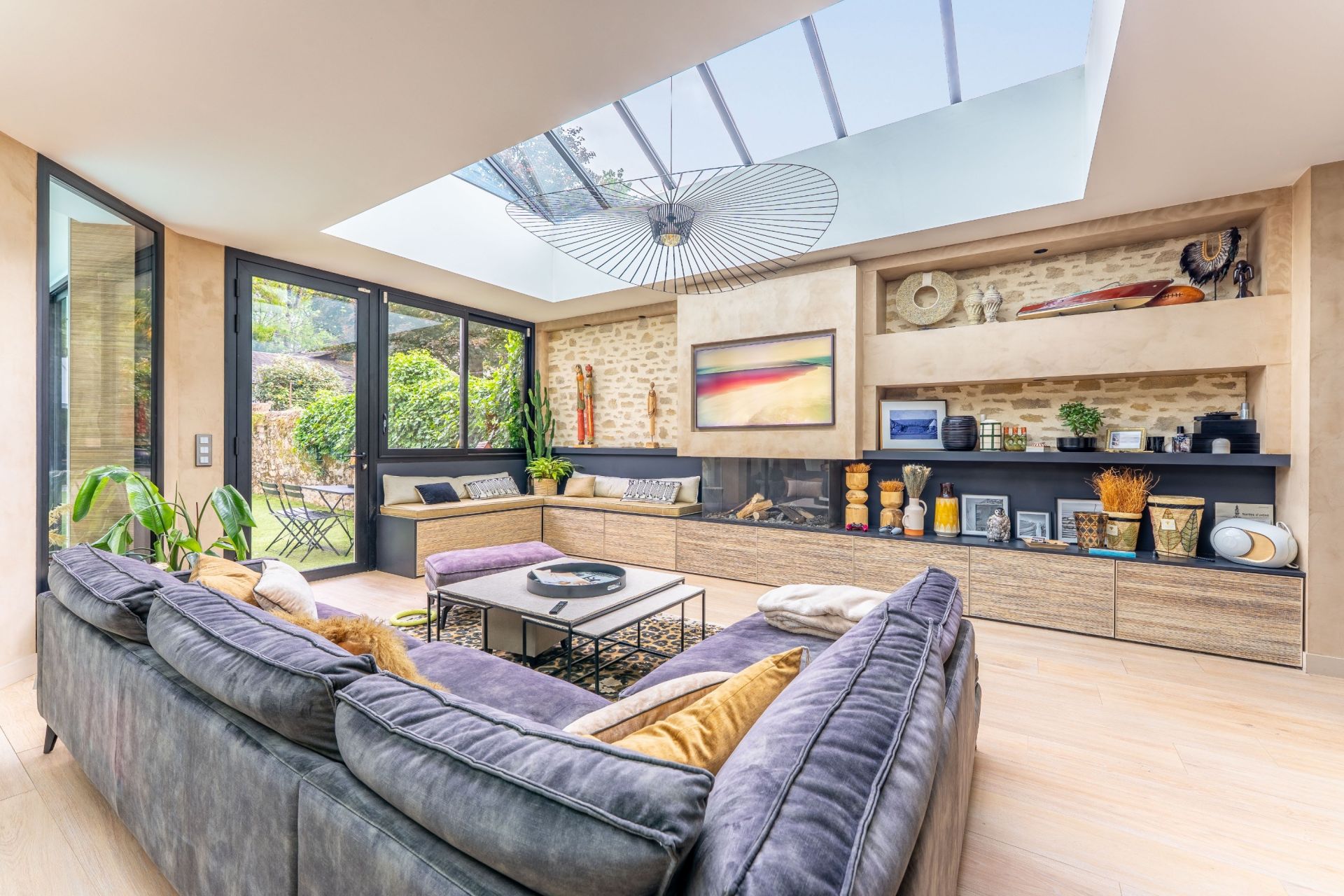 house 7 Rooms for sale on NANTES (44000)