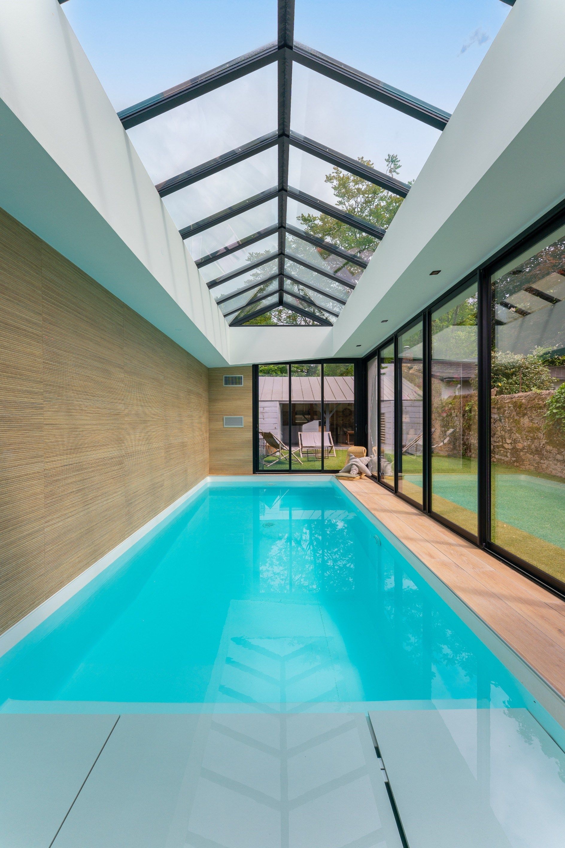 house 7 Rooms for sale on NANTES (44000)