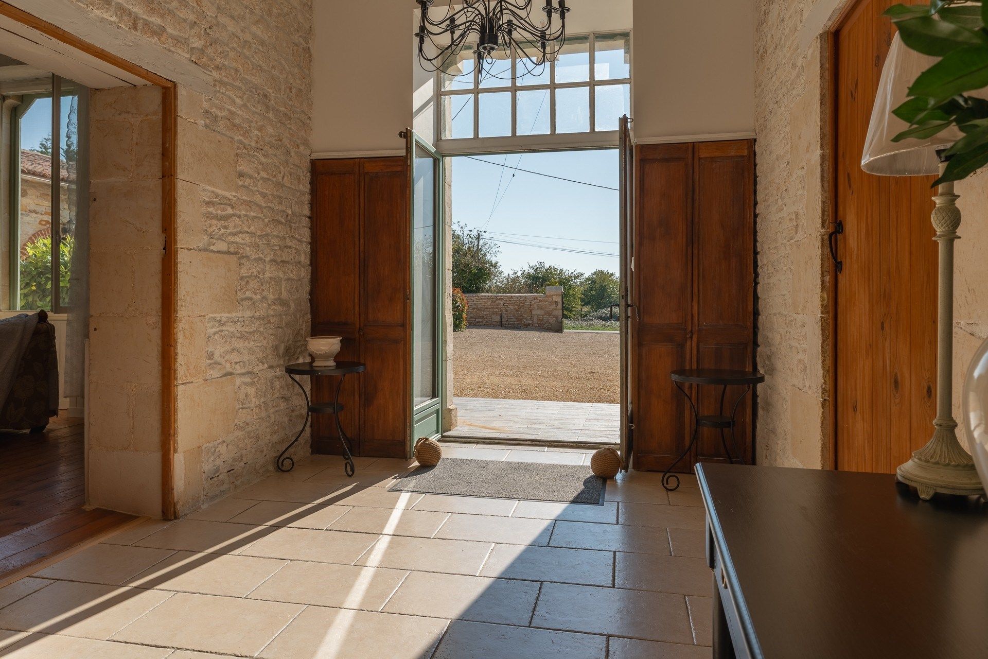 maison 9 Pièces en vente sur MAIRE LEVESCAULT (79190)