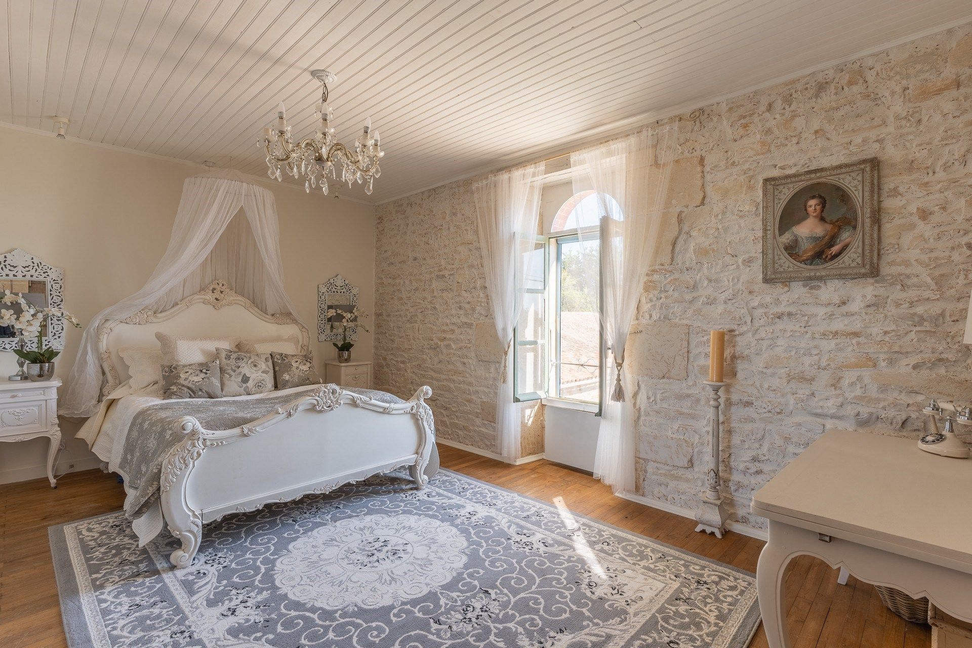 maison 9 Pièces en vente sur MAIRE LEVESCAULT (79190)