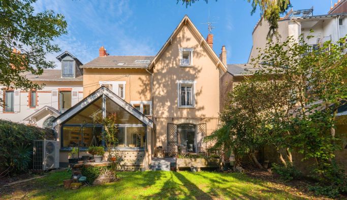 Sale House Nantes 8&nbsp;Rooms 195&nbsp;m²