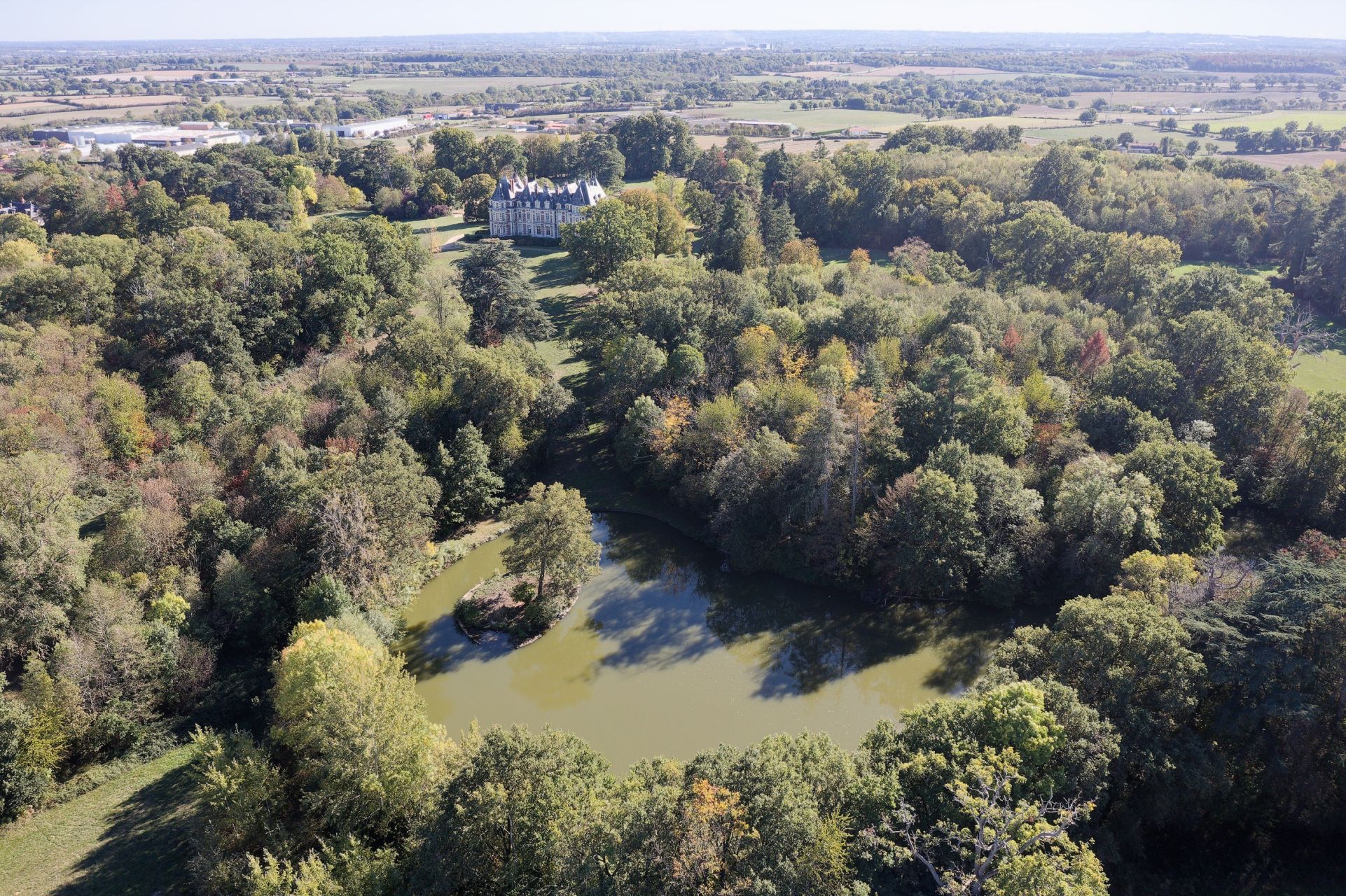 château 30 Pièces en vente sur ANGERS (49000)