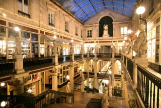 Selling prestige goods in Nantes and its region